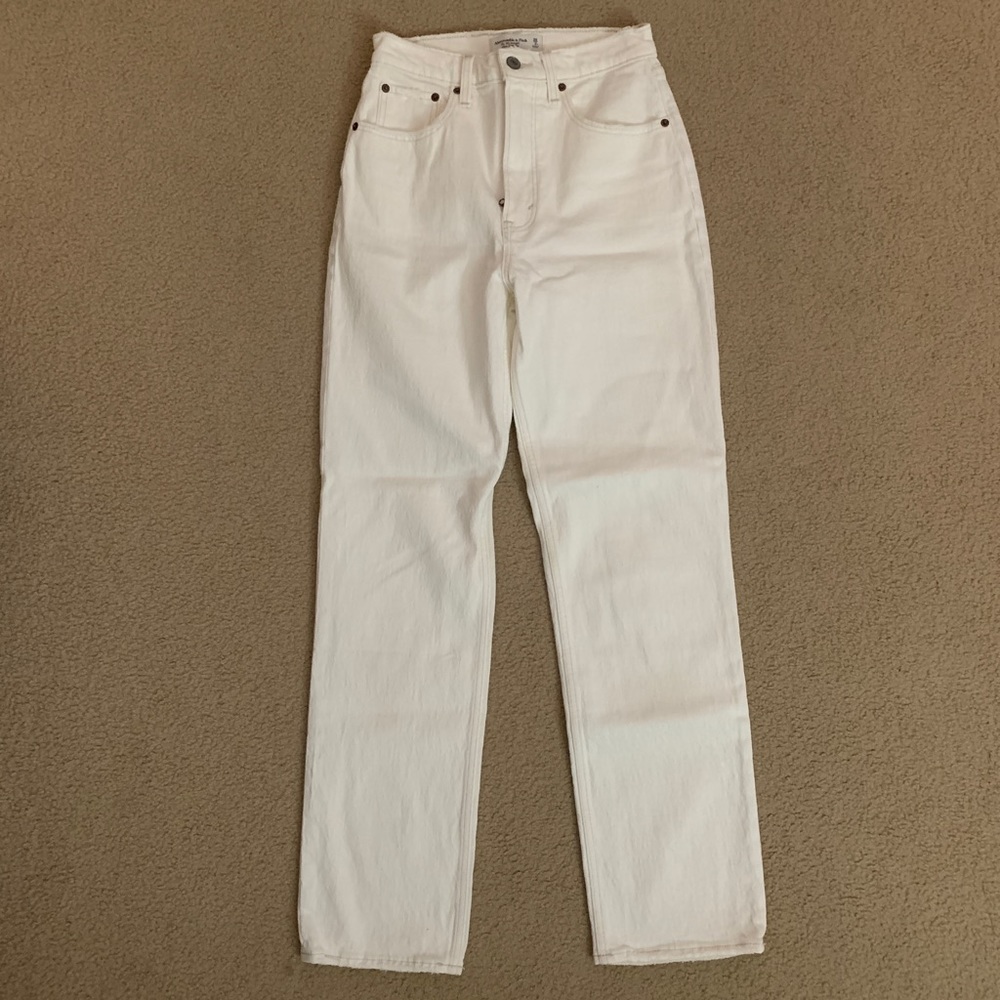 A&F Ultra High Rise Cream Pants